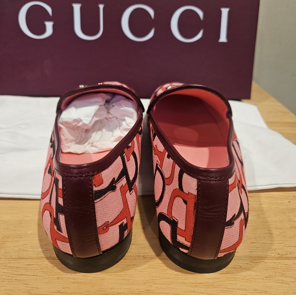 Gucci Pink & Red Horsebit Pattern Loafers - Picture 6 of 10
